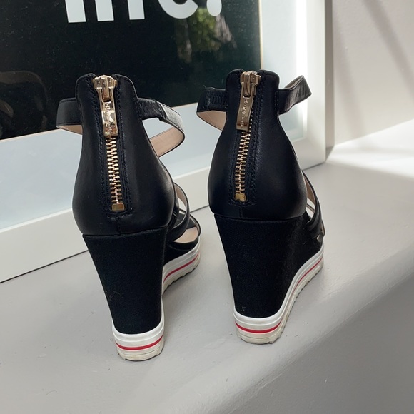 Nicole Miller Size 7 Platform Wedge Sandals - Picture 3 of 5